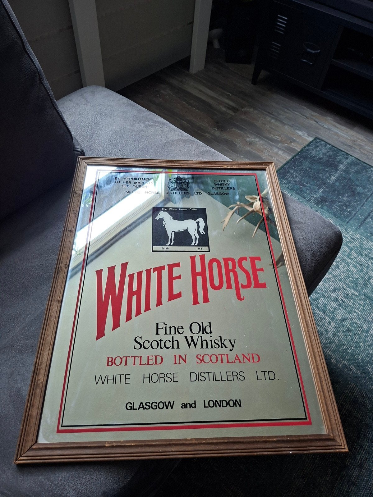 White Horse whisky reclamespiegel, Ophalen, Zo goed als nieuw, Reclamebord