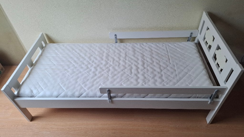 IKEA Kinderbed met lattenbodem, matras, zijsteunen en hoezen, Gebruikt, 70 tot 85 cm, 160 tot 180 cm, Ophalen