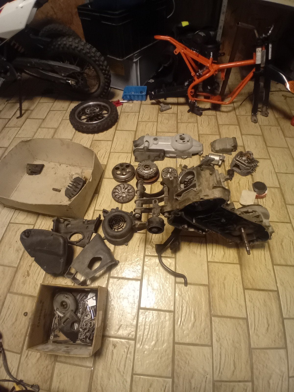 125 leader blok knutsel project, Ophalen, Blok, Piaggio