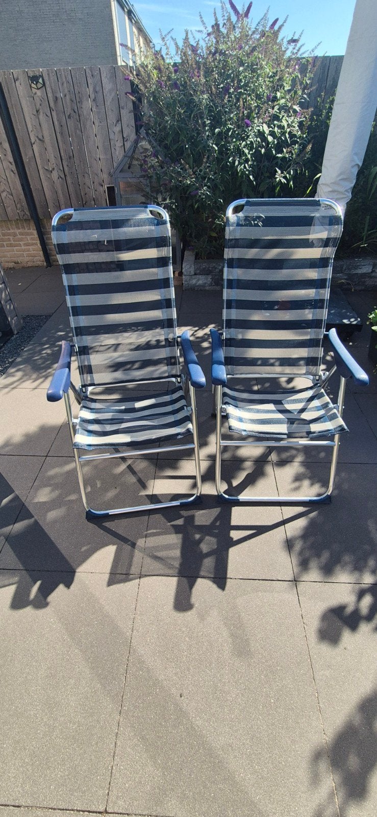 Fijne campingstoelen, Ophalen