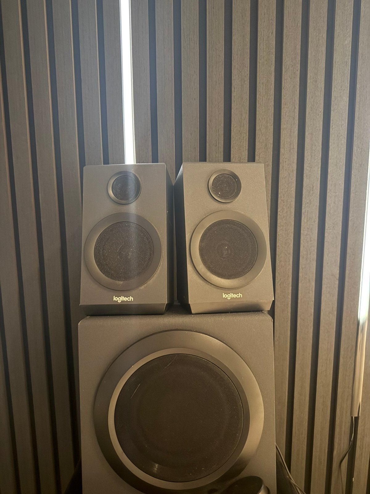 Logitech speakers + bass, Audio, Tv en Foto, Ophalen of Verzenden, Zo goed als nieuw, Overige merken