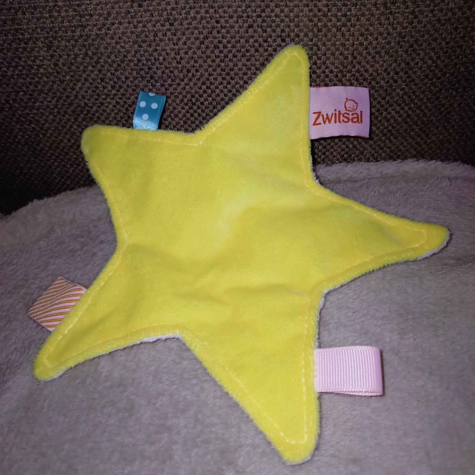 Zwitsal geel witte knisper ster knuffel., Kinderen en Baby's, Speelgoed | Knuffels en Pluche, Overige merken, Geel, Ophalen of Verzenden