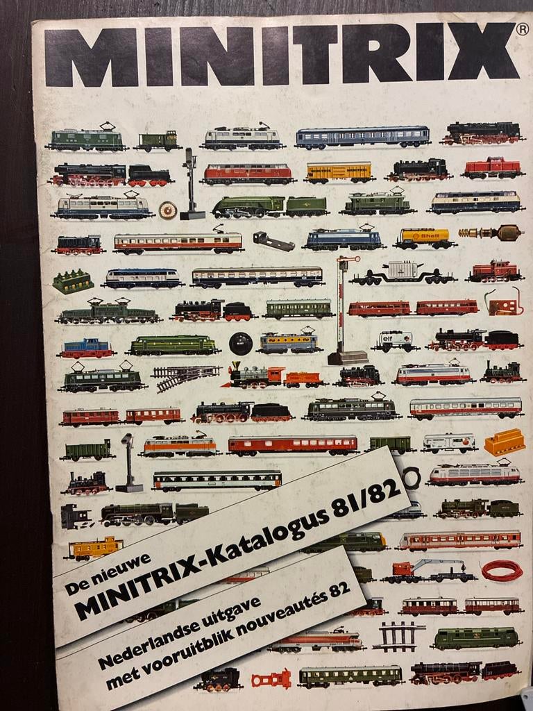 Minitrix Catalogus 1981/1982 met Nederlandse uitgave, Gebruikt, Gelijkstroom of Wisselstroom, Märklin, Boek, Tijdschrift of Catalogus
