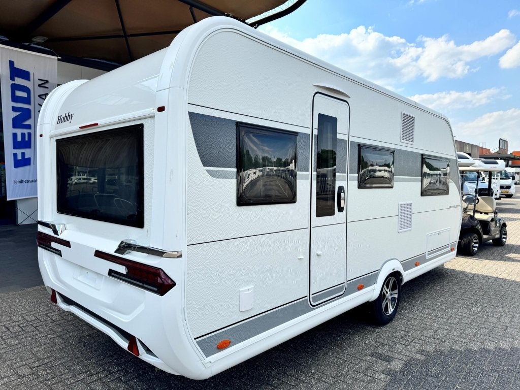 Hobby Excellent Edition 495 UL GRATIS EXTRA'S t.w.v. E2026,-, Caravans en Kamperen, Rondzit, Hobby, Bedrijf, Koelkast