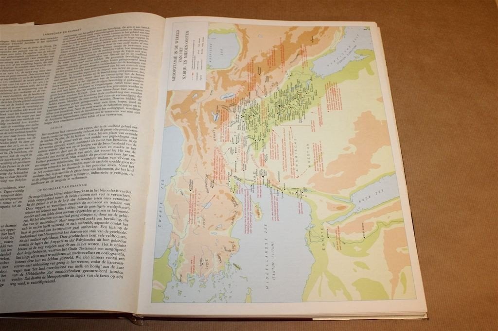Atlas van het Tweestromenland — Mesopotamië, Kaarten 1960, Boeken, Ophalen of Verzenden, Gelezen, Europa