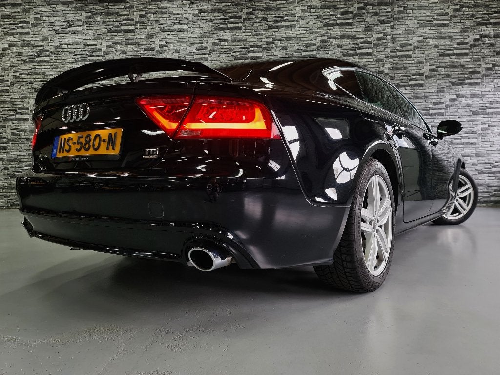 Spoiler Audi A7 zwart metallic inclusief module 4G8959252, Ophalen, Gebruikt, Audi, Achterklep