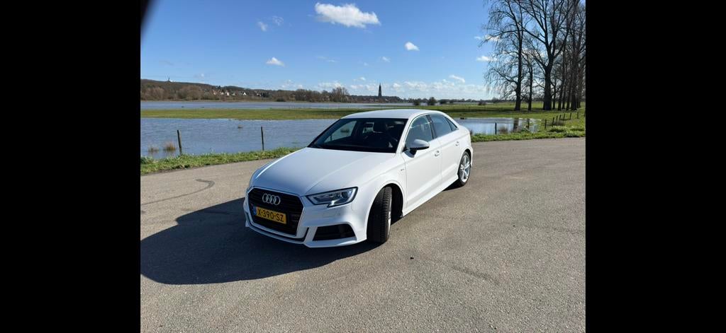 Audi A3 35 Tfsi 150pk S Tronic 2018 Wit, 1498 cc, 4 cilinders, Wit, Leder