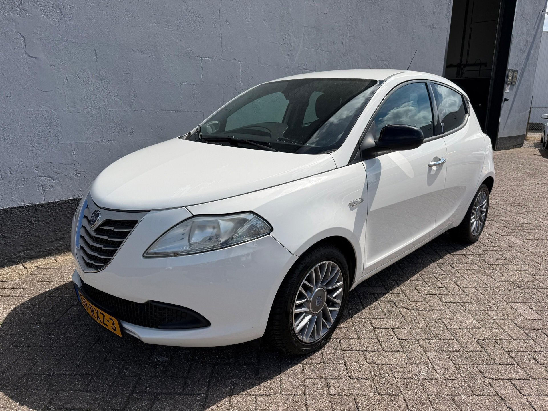 Lancia Ypsilon 0.9 TwinAir Silver, Auto's, Voorwielaandrijving, Euro 5, 86 pk, Gebruikt