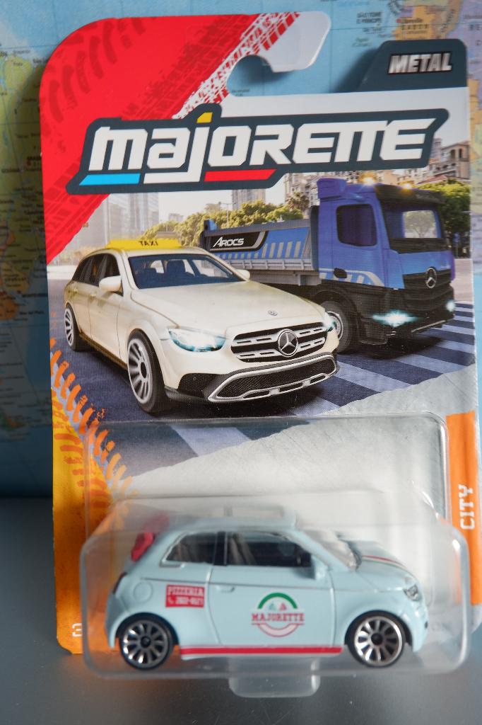 Majorette, Fiat 500 Nuevo, Hobby en Vrije tijd, Modelauto's | Overige schalen, Ophalen of Verzenden, Nieuw, Auto