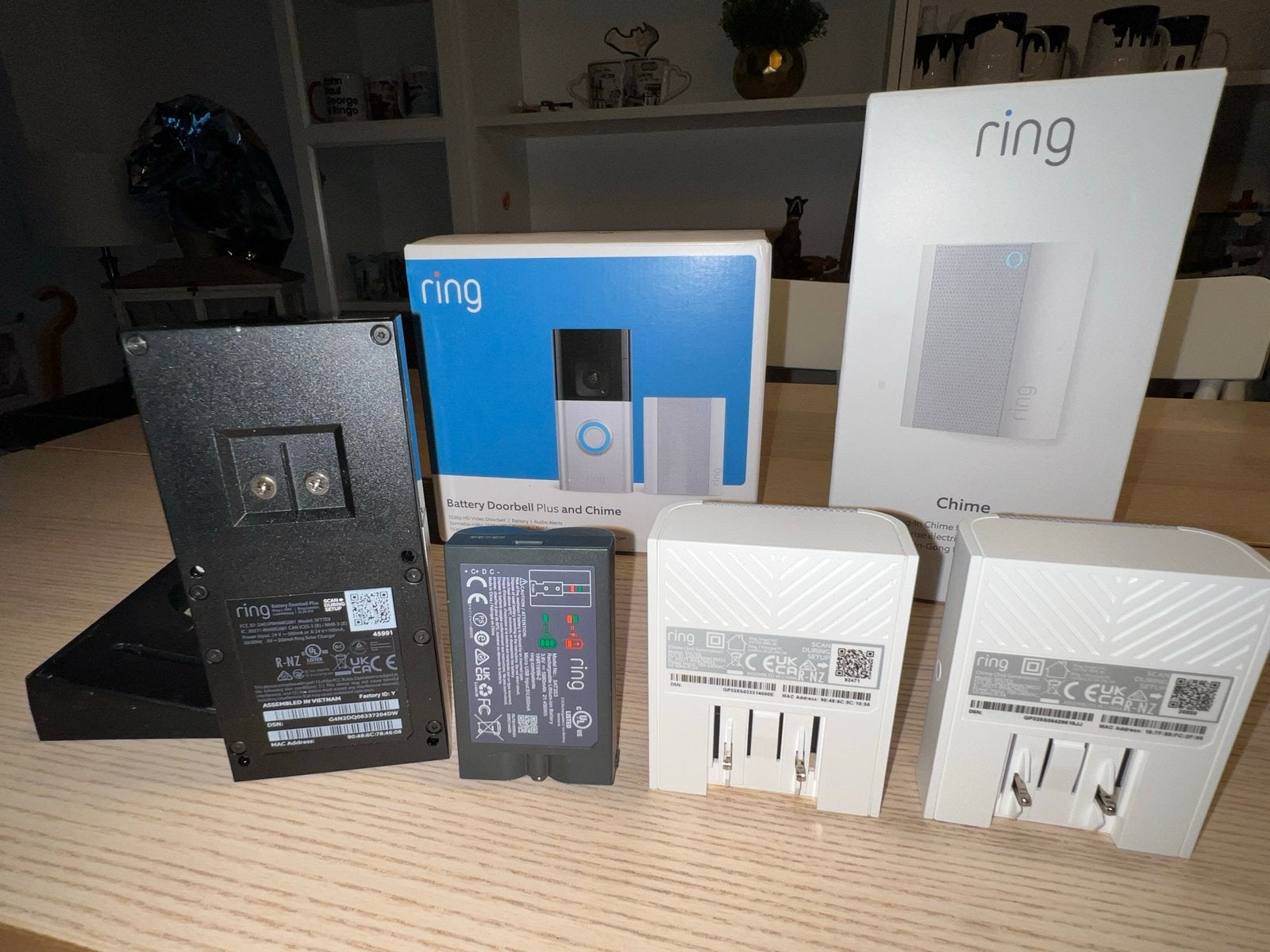 Foto 3 van Ring Battery Doorbell Plus en Chime - Draadloos