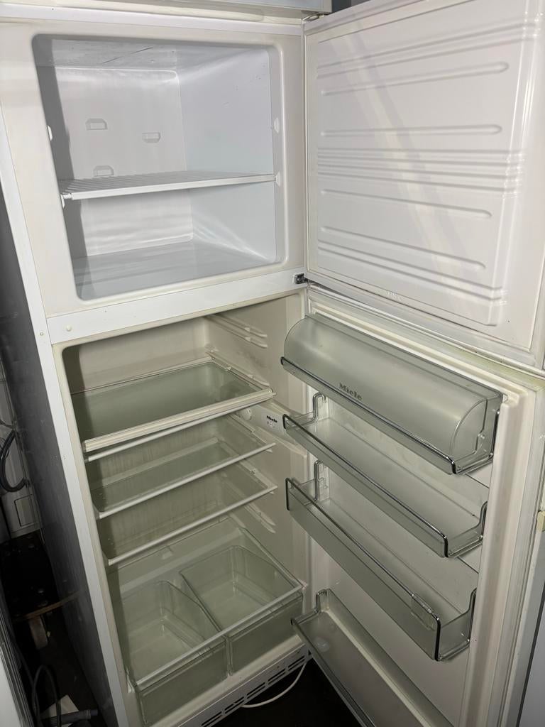Miele koelkast met vriesvak, Witgoed en Apparatuur, Ophalen, 150 tot 200 liter, Gebruikt, 140 tot 160 cm