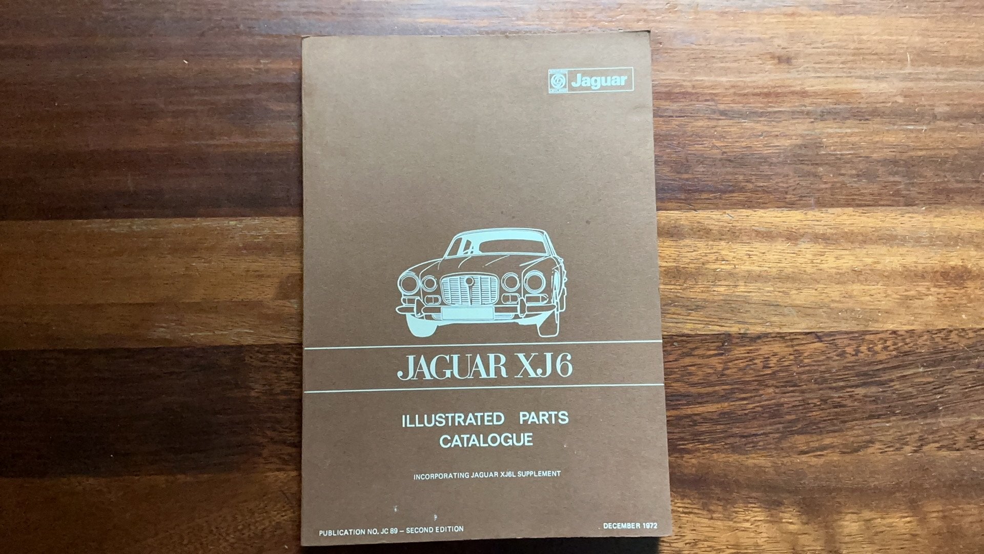 Jaguar XJ 6 parts catalogue, Verzenden