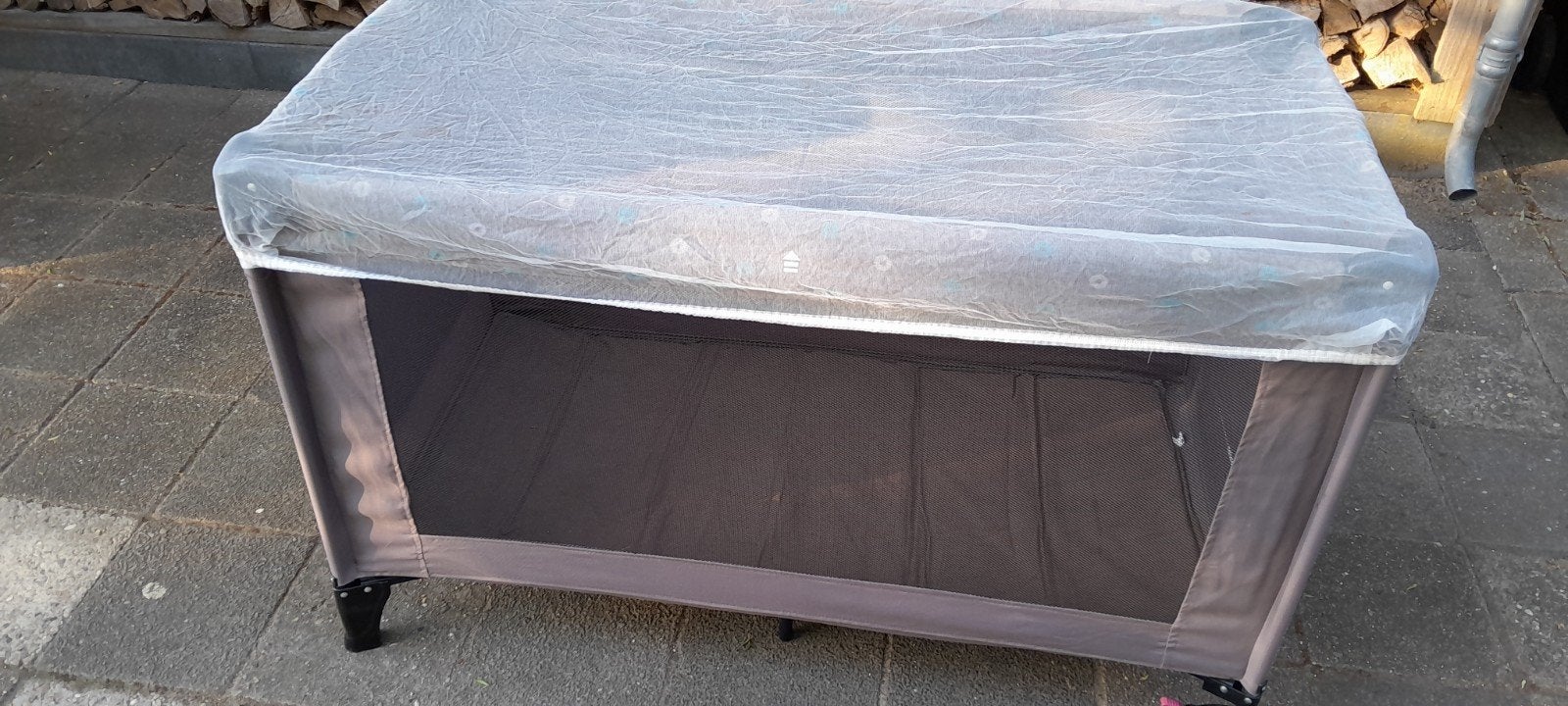 Campingbedje logeren ~ slapen in de buitenlucht lutje potje, Ophalen, Zo goed als nieuw, Reisbedje