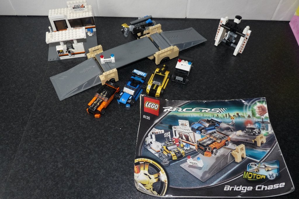 Lego Racers 8135 Bridge Chase, Lego, Inclusief instructies, Ophalen of Verzenden, Zo goed als nieuw