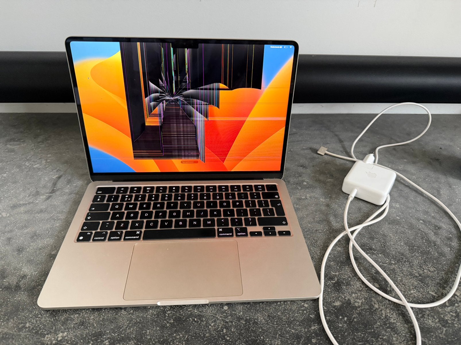 MacBook Air M2 2022 – defect scherm verder zeer nette staat, Computers en Software, Ophalen, Qwerty, 13 inch, Zo goed als nieuw
