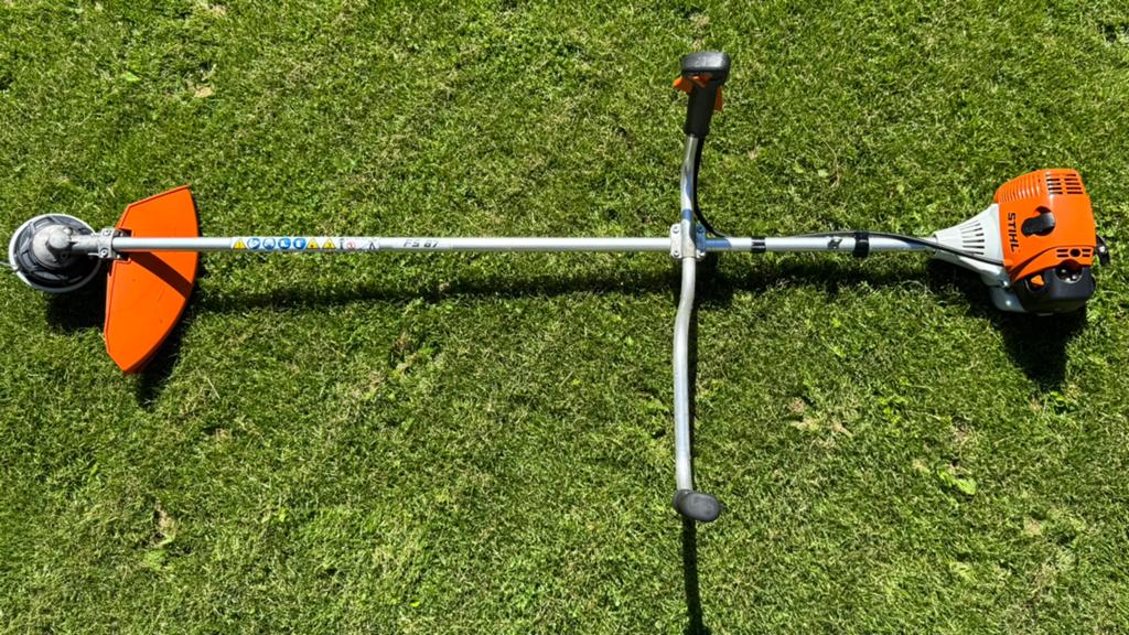 Stihl FS87 Benzine Bosmaaier - Krachtig en Betrouwbaar, Ophalen, Gebruikt, 30 tot 50 cm, Benzine