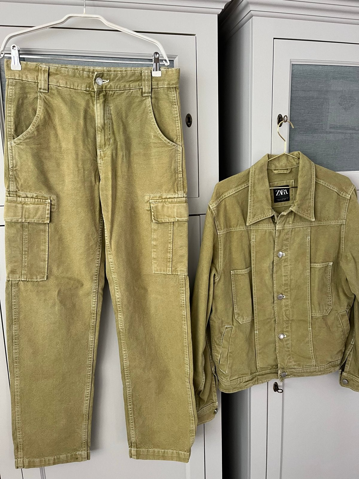 Zara Spijkerpak - Cargo Broek & Spijkerjasje, Ophalen of Verzenden, Zo goed als nieuw, Maat 48/50 (M), Groen