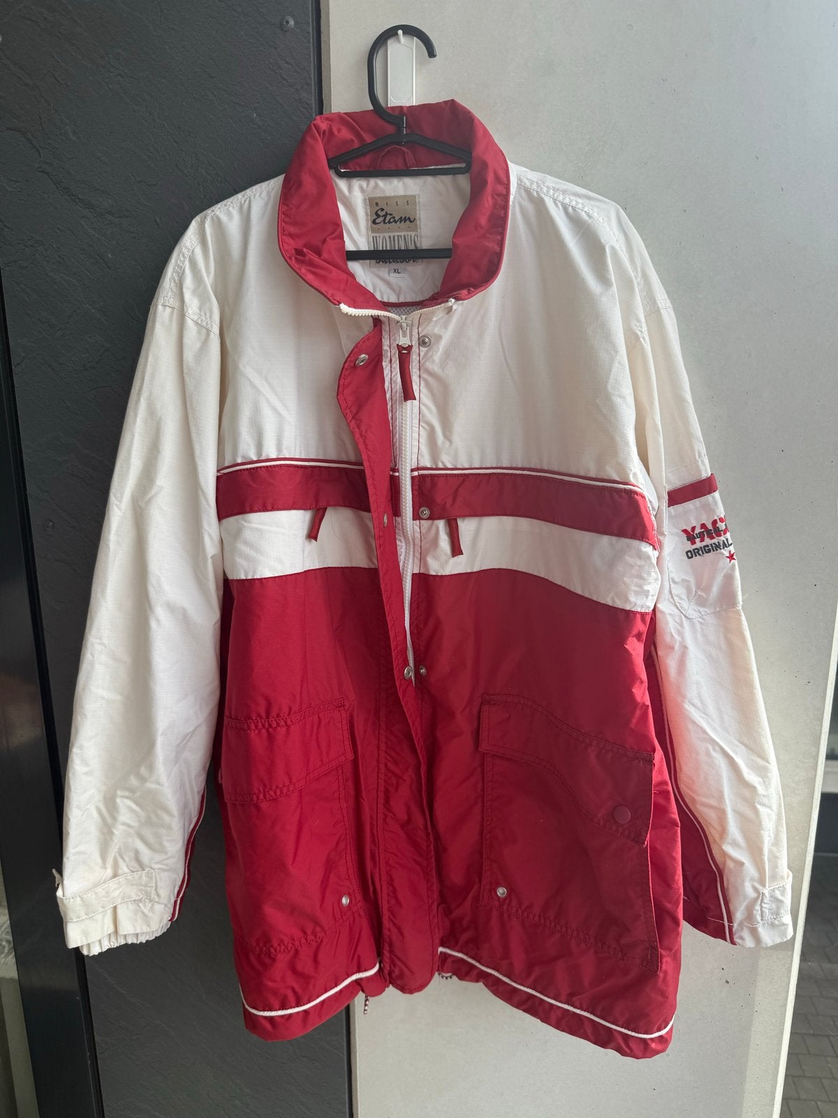 Miss Etam Women's Outdoor Jas - Rood/Wit Maat XL, Ophalen of Verzenden, Gedragen, Maat 46/48 (XL) of groter, Rood