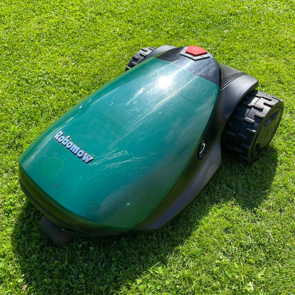 Robomow RC304 | Laadstation | extra grip wielen |, Ophalen, Zo goed als nieuw, Minder dan 20 cm