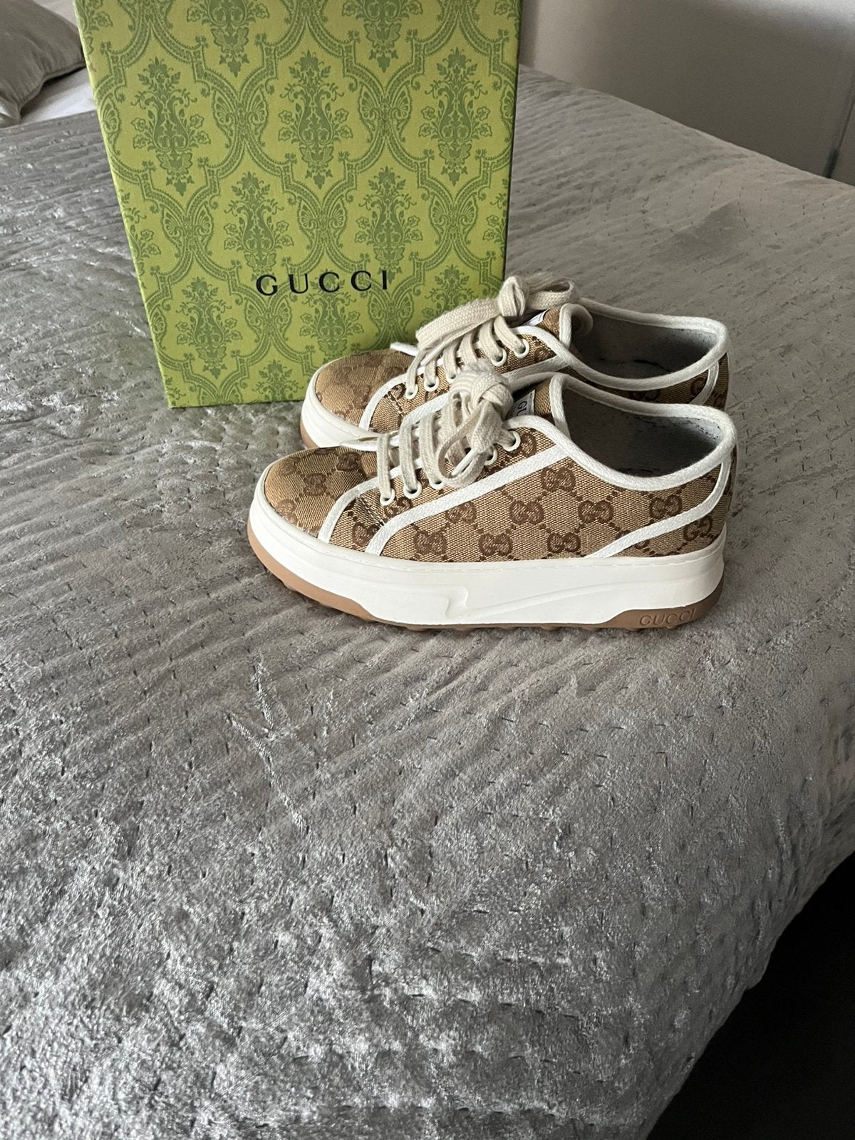 Gucci tennis maat 37 nieuw, Overige kleuren, Nieuw, Ophalen of Verzenden, Sneakers of Gympen