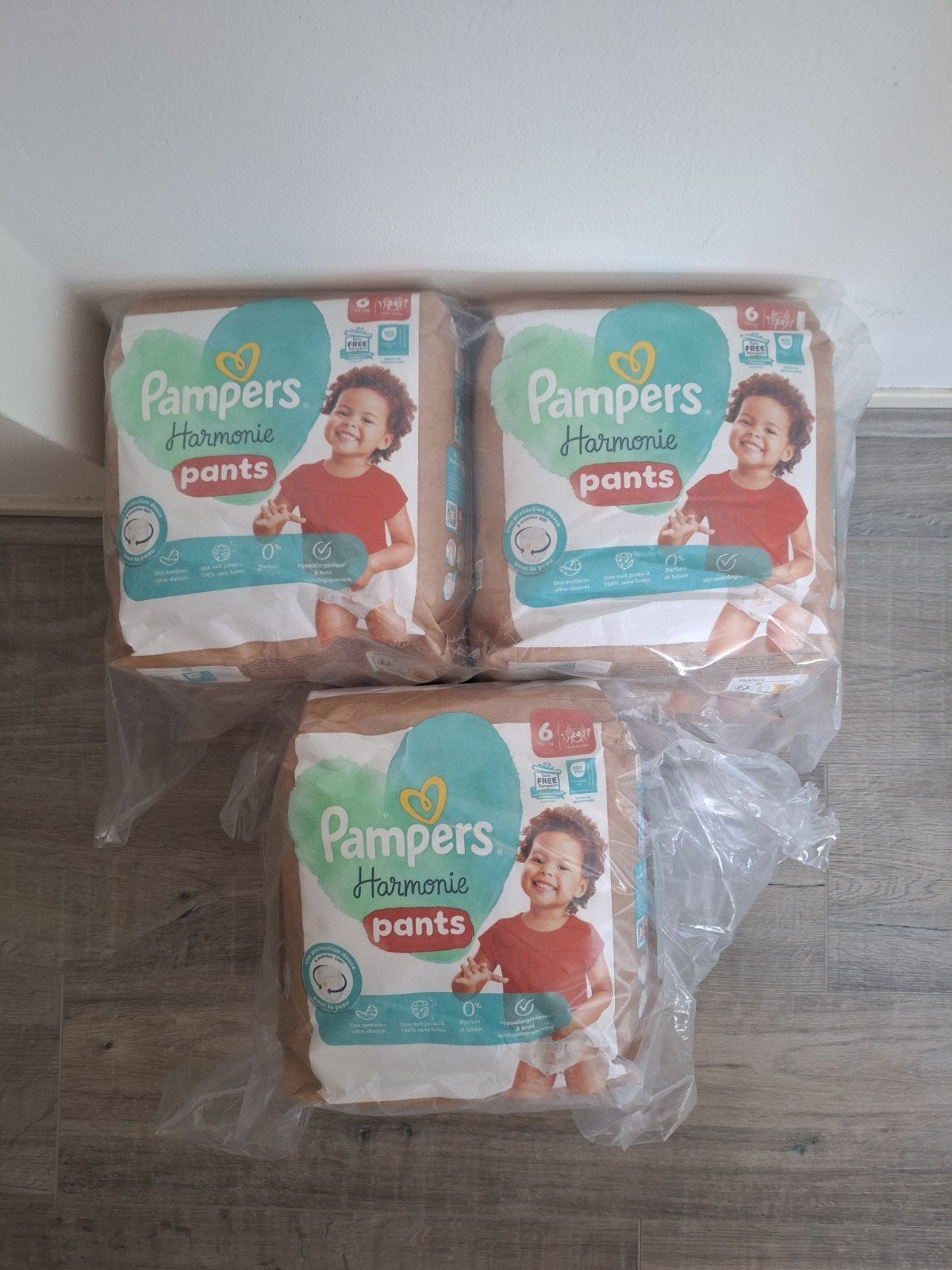 6 pakken Pampers Harmonie Pants maat 6 (24 stuks per pak), Ophalen, Nieuw