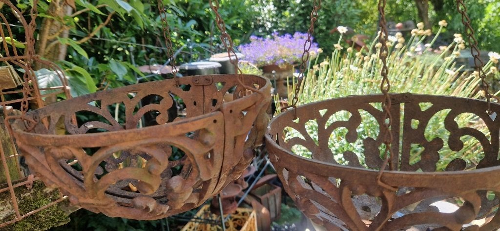 2 half ronde gietijzeren plantenhangers (brocante), Tuin en Terras, Bloembakken en Plantenbakken, Gebruikt, Minder dan 30 cm, Minder dan 60 cm