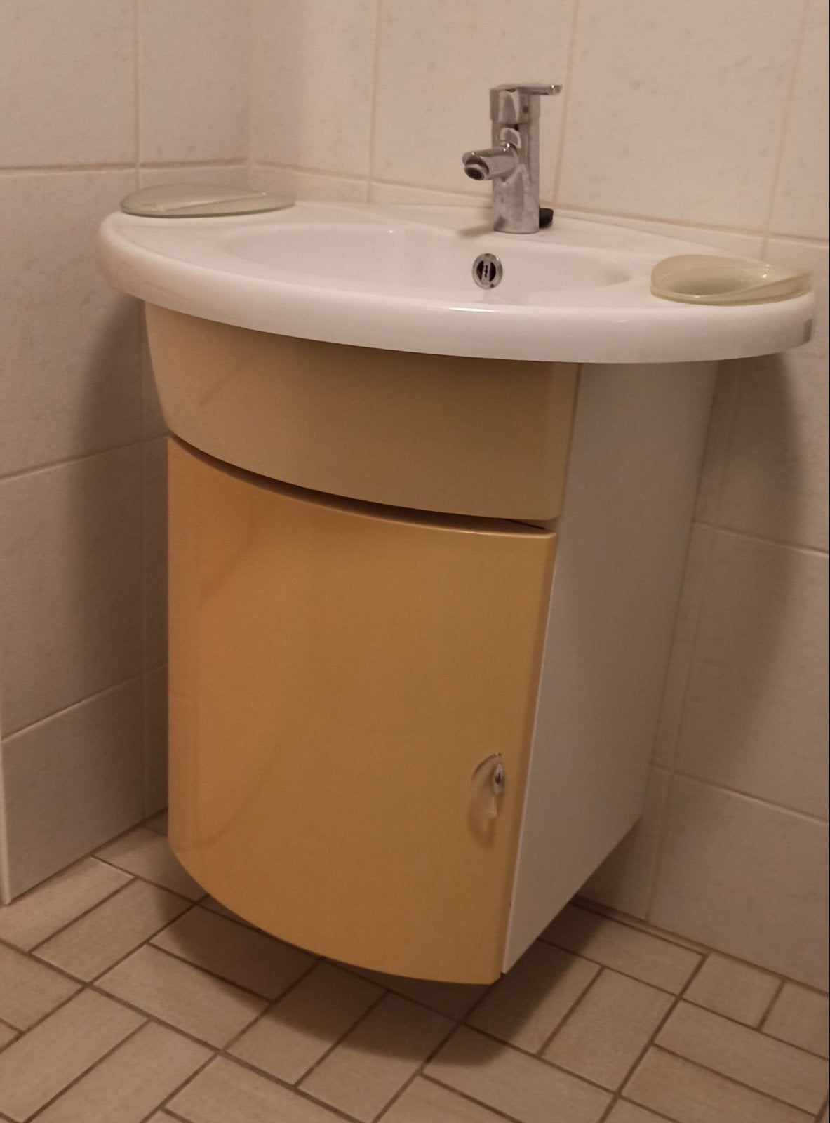 Retro Douchemeubel met Wastafel en Spiegelkast, Huis en Inrichting, Badkamer | Badkamermeubels, Ophalen, Gebruikt, 50 tot 100 cm