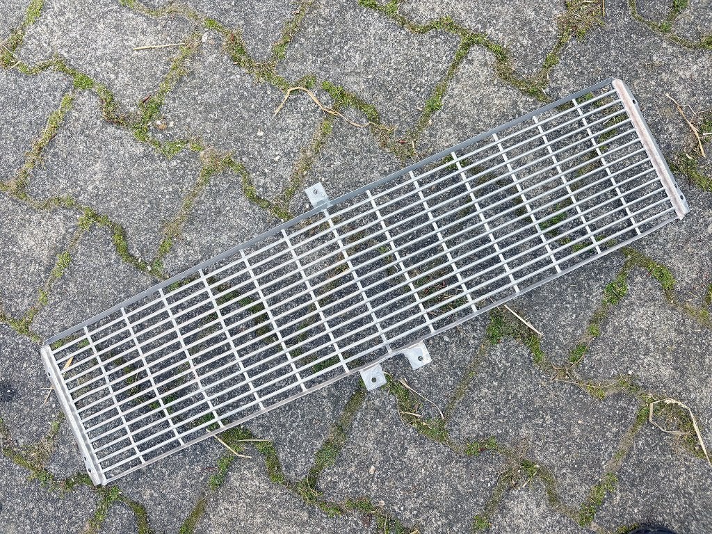 oldtimer Volvo PV katterug Duett grille raster, Ophalen of Verzenden, Gebruikt, Volvo