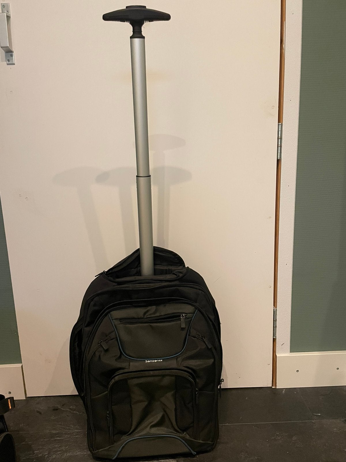 Samsonite rugzak op wieltjes – goede staat te koop., Wieltjes, 40 tot 60 cm, 30 cm of meer, Gebruikt