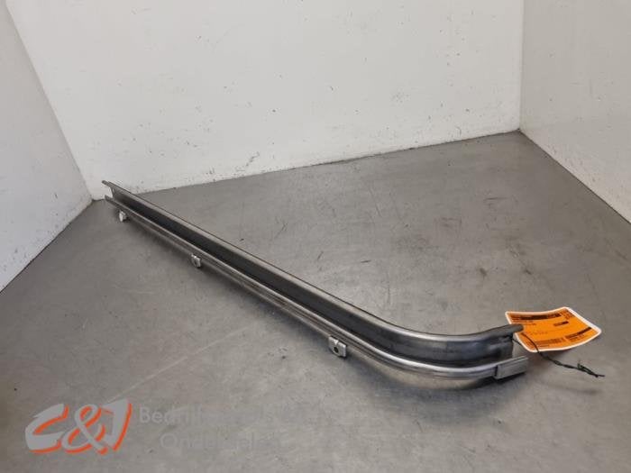 Schuifdeur Rail links van een Mercedes Vito, Auto-onderdelen, Gebruikt, -, Ophalen of Verzenden, -