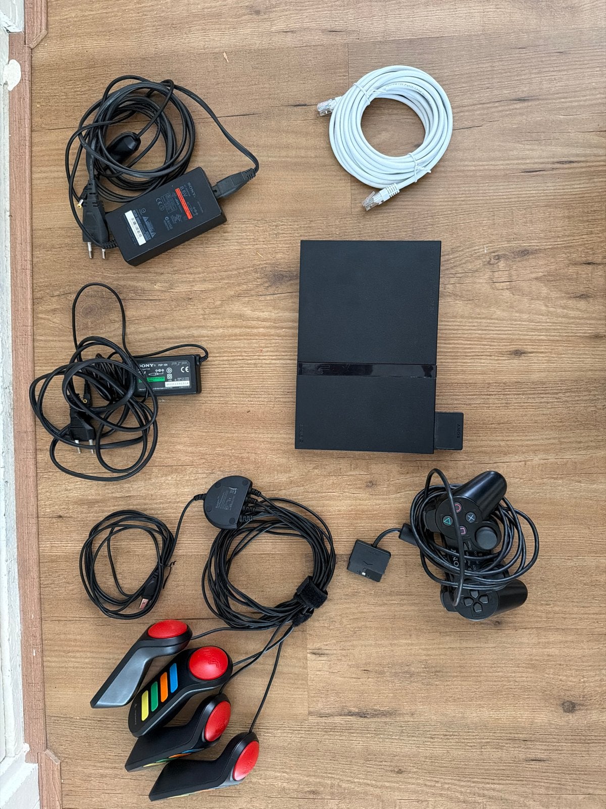 Playstation 2 met toebehoren en Buzz controllers, Spelcomputers en Games, Ophalen of Verzenden, Gebruikt