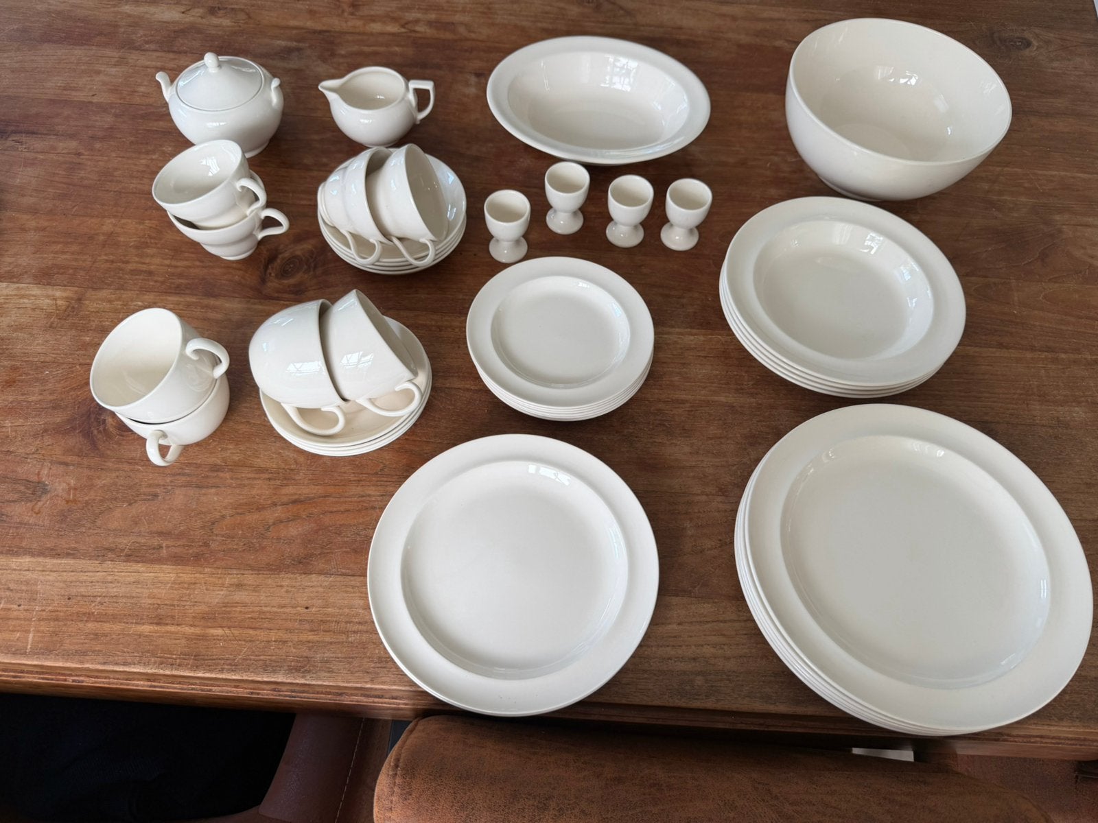 Wedgwood Traditional Plain servies, Huis en Inrichting, Keuken | Servies, Ophalen of Verzenden, Zo goed als nieuw, Porselein, Bord(en)