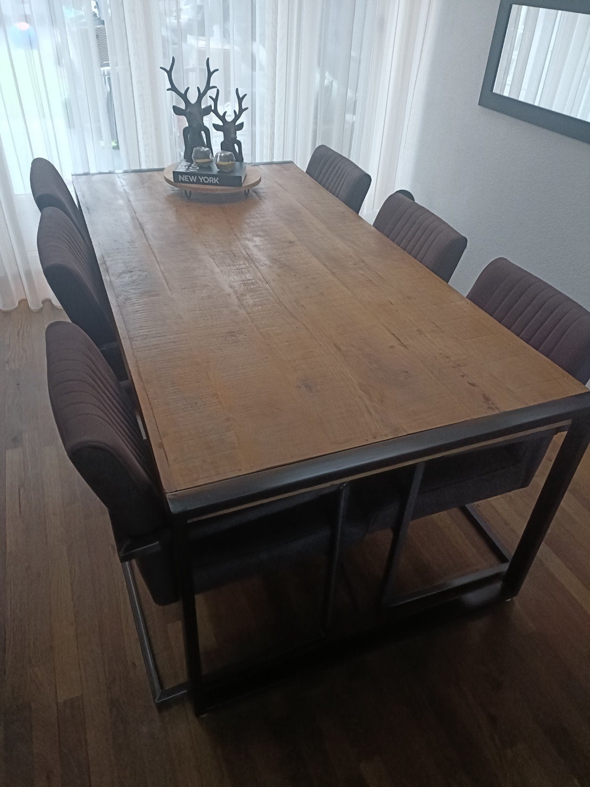 Eetkamertafel met 6 stoelen, Ophalen, Gebruikt, Mango hout/ zwart staal, 4 tot 6 stoelen