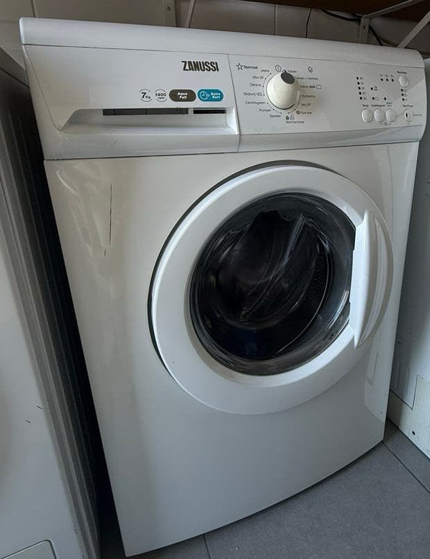 Wasmachine Zanussu 7kg, Witgoed en Apparatuur, Wasmachines, Ophalen, Zo goed als nieuw, 85 tot 90 cm, 1200 tot 1600 toeren