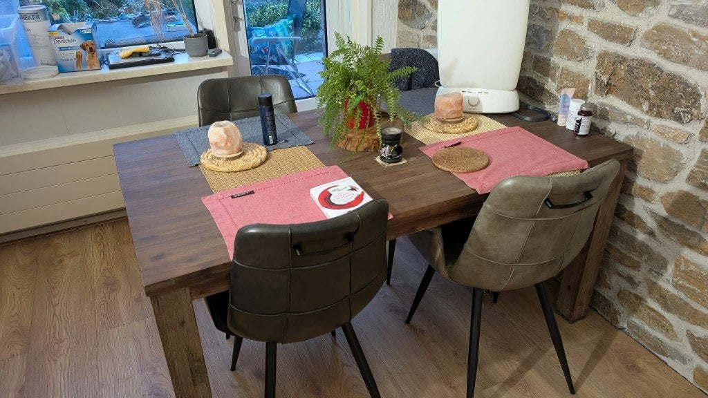 Furniture for Sale, Ophalen