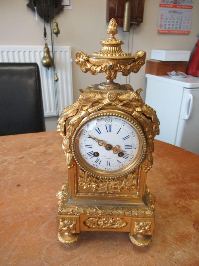 Oer 10260 bronzen vaas pendule, hoogte 37 cm, Ophalen