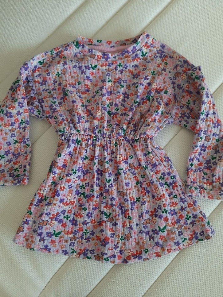 Hema Jurk Lange Mouw Bloemenprint Lila Paars Maat 86/92, Kinderen en Baby's, Babykleding | Maat 86, Gebruikt, Meisje, Jurkje of Rokje