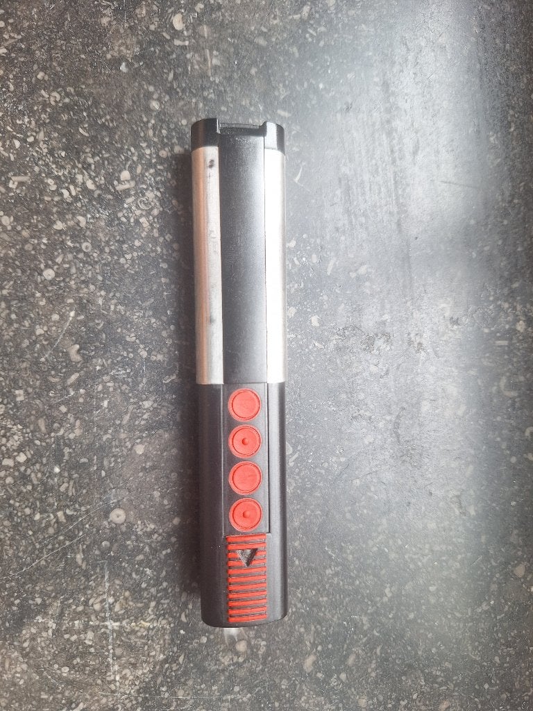 Sommer handzender / afstandsbediening garagedeur TX03-868-4, Ophalen, Gebruikt, Garagedeur, 120 cm of meer