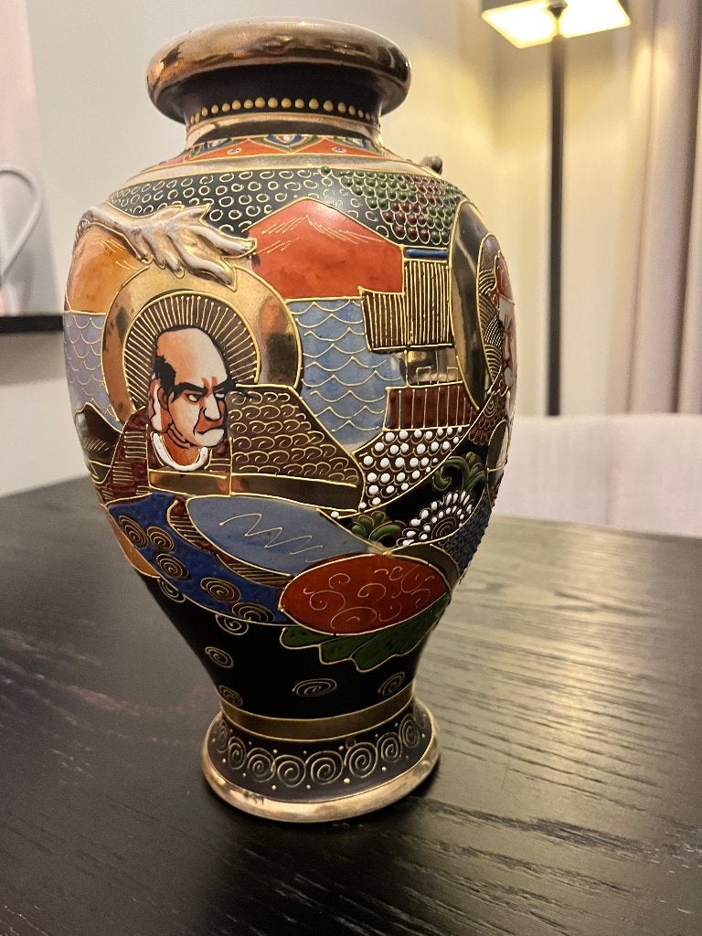 Japanse Satsuma vaas, Ophalen