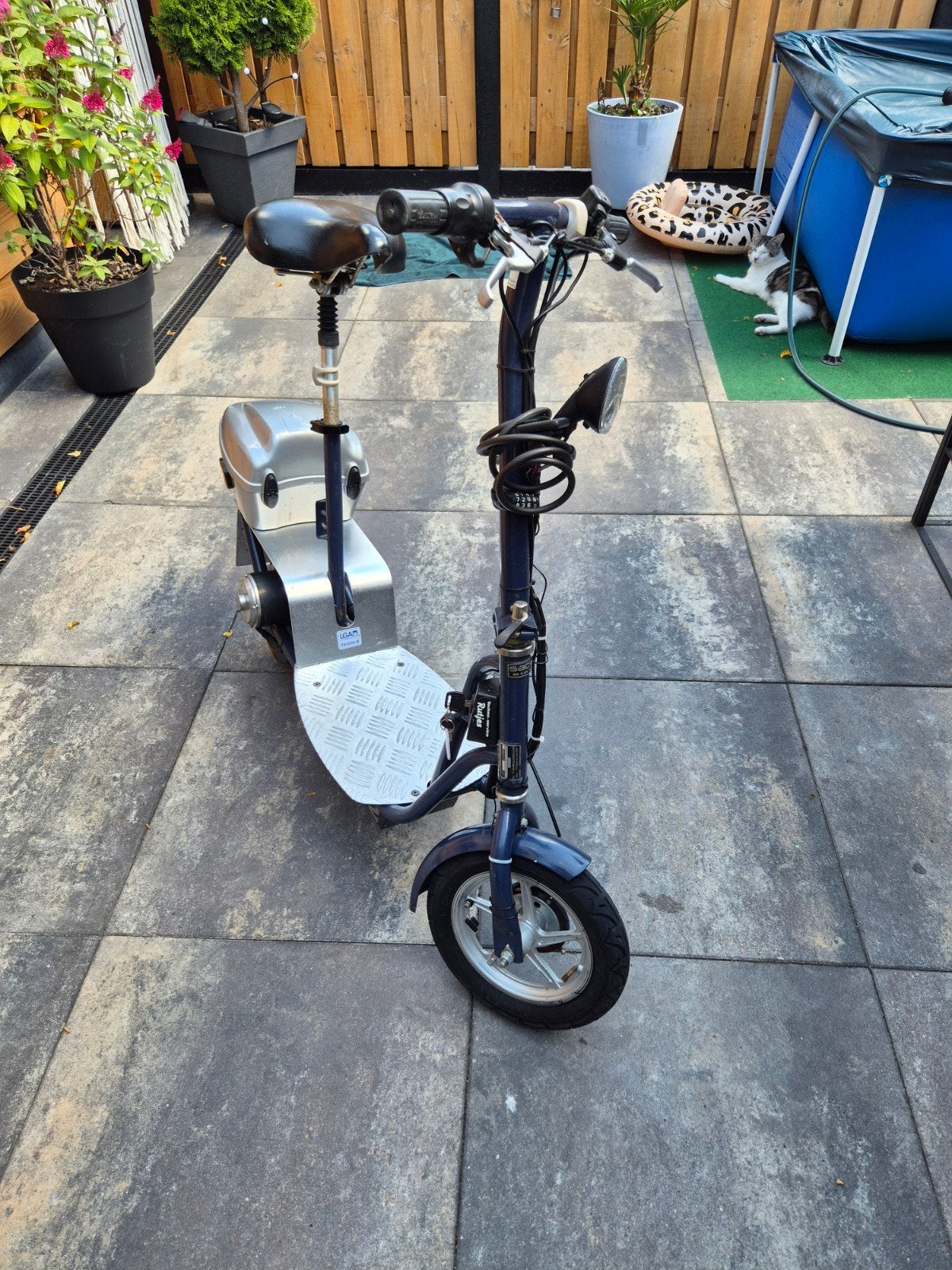 Sacs Oliver 2 E- Scooter - Compact en Handig, Ophalen, Gebruikt, Benzine, Overige merken