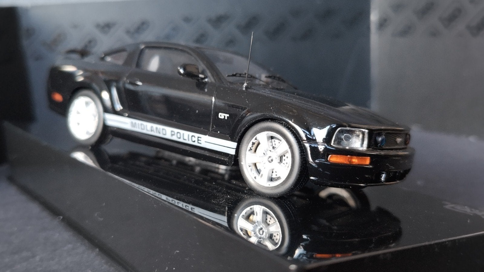 Ford Mustang GT Midland Police 2006 1:43 Ixo Models Pol, Overige merken, Ixo, Auto, Verzenden