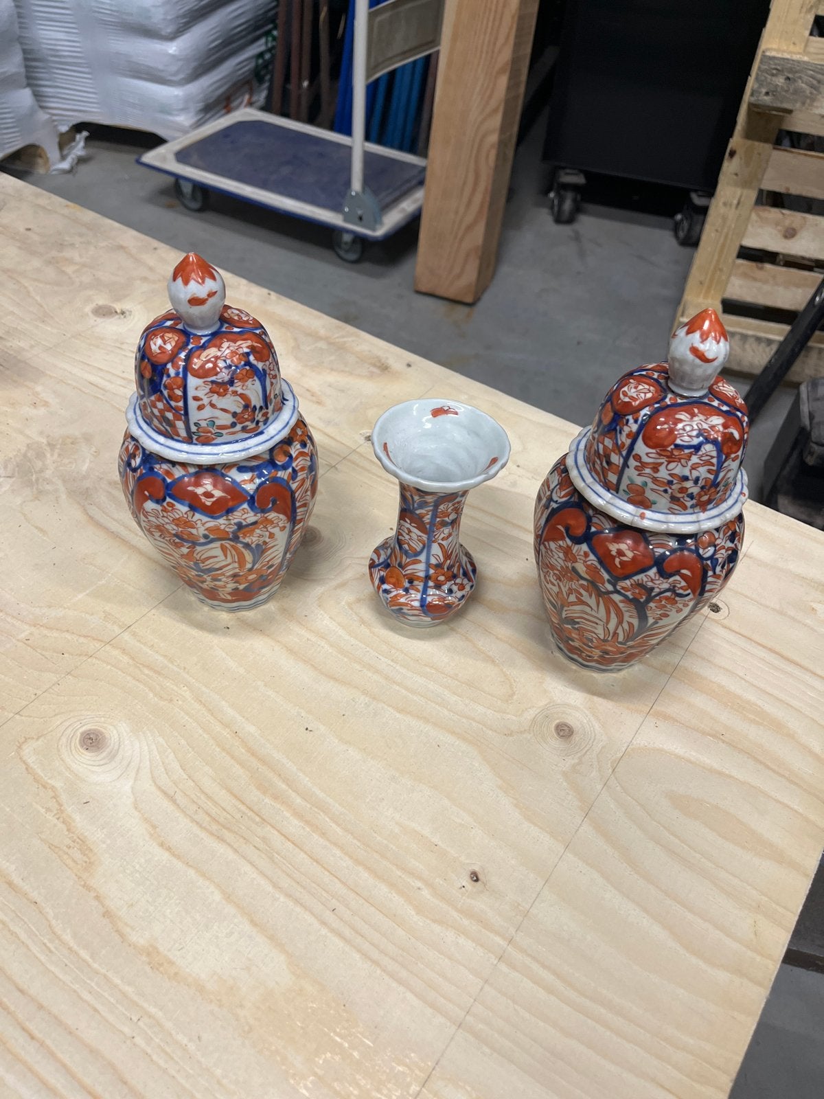 Set van 3 Imari porseleinen vazen/potten, Ophalen