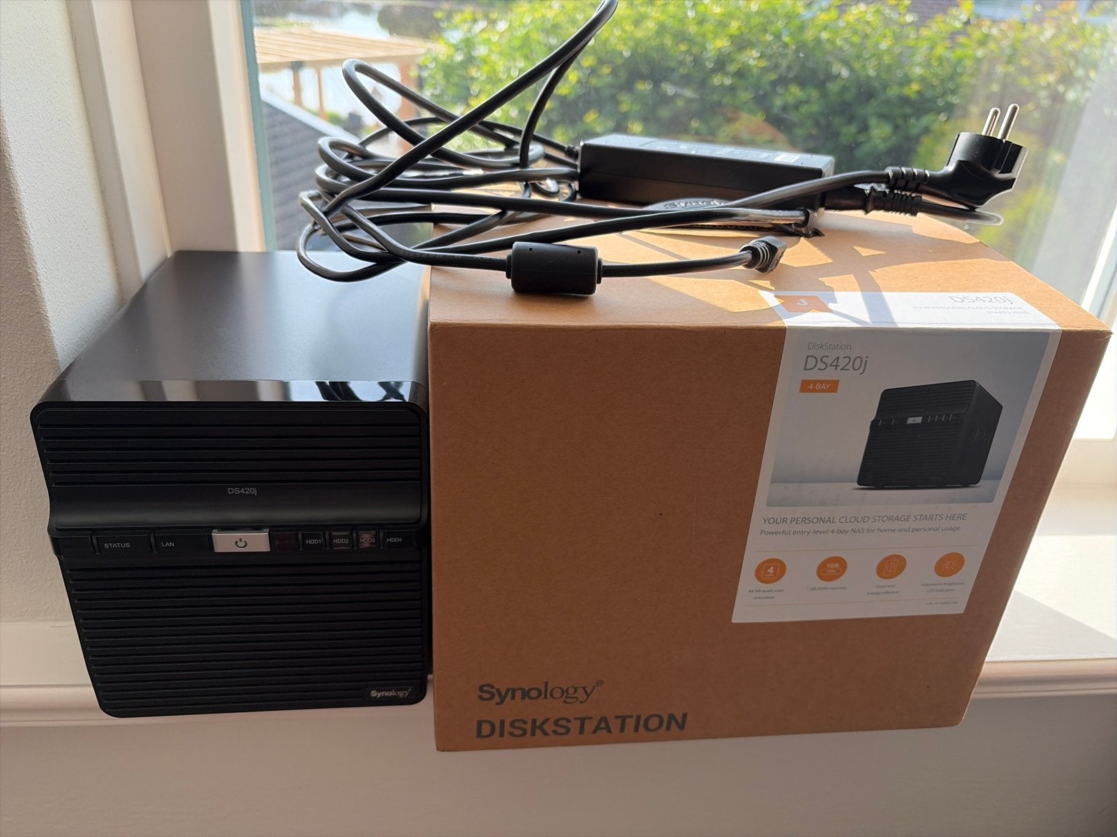 Synology DiskStation DS420j NAS - 11TB opslag, Computers en Software, NAS, Zo goed als nieuw, Ophalen of Verzenden