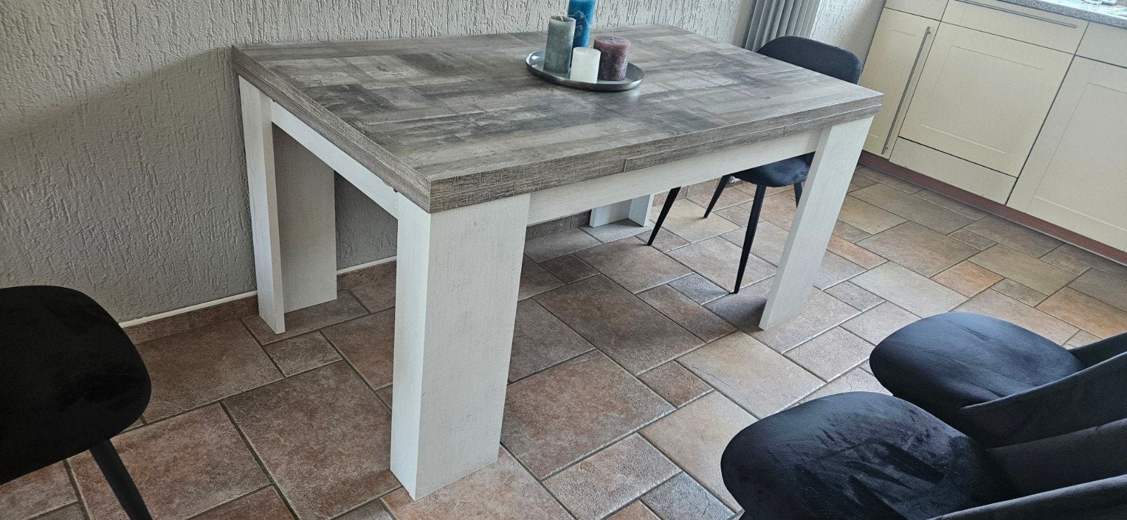 Eettafel met houtlook blad en witte poten, Ophalen, Gebruikt, 100 tot 150 cm, 50 tot 100 cm