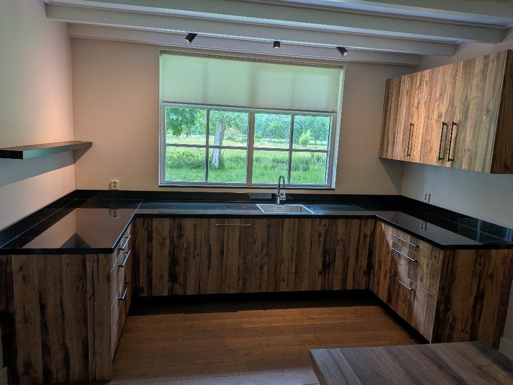 keuken met stijlvol natuurstenen blad, Ophalen, Zo goed als nieuw, Graniet of Steen, U-keuken