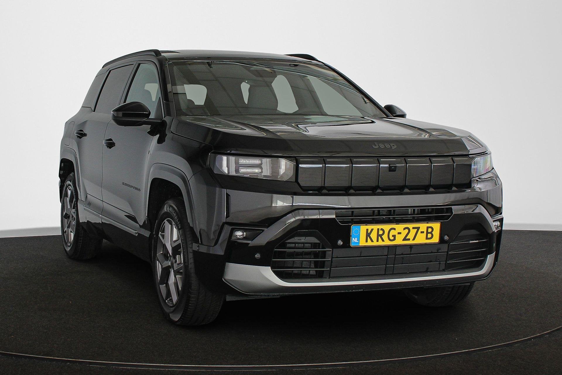 Jeep Compass 1.2 e-Hybrid Summit / 360 Camera / Schuifdak /, Auto's, 145 pk, Gebruikt, Automatische klimaatregeling, 1199 cc