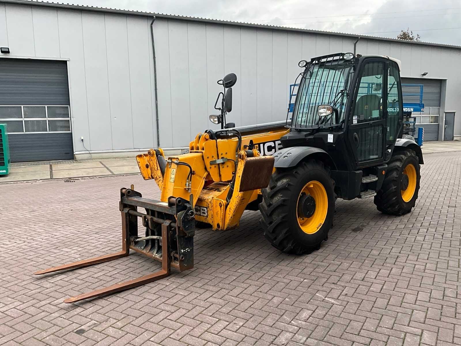 JCB 535-125 hiviz Verreiker, Verreiker