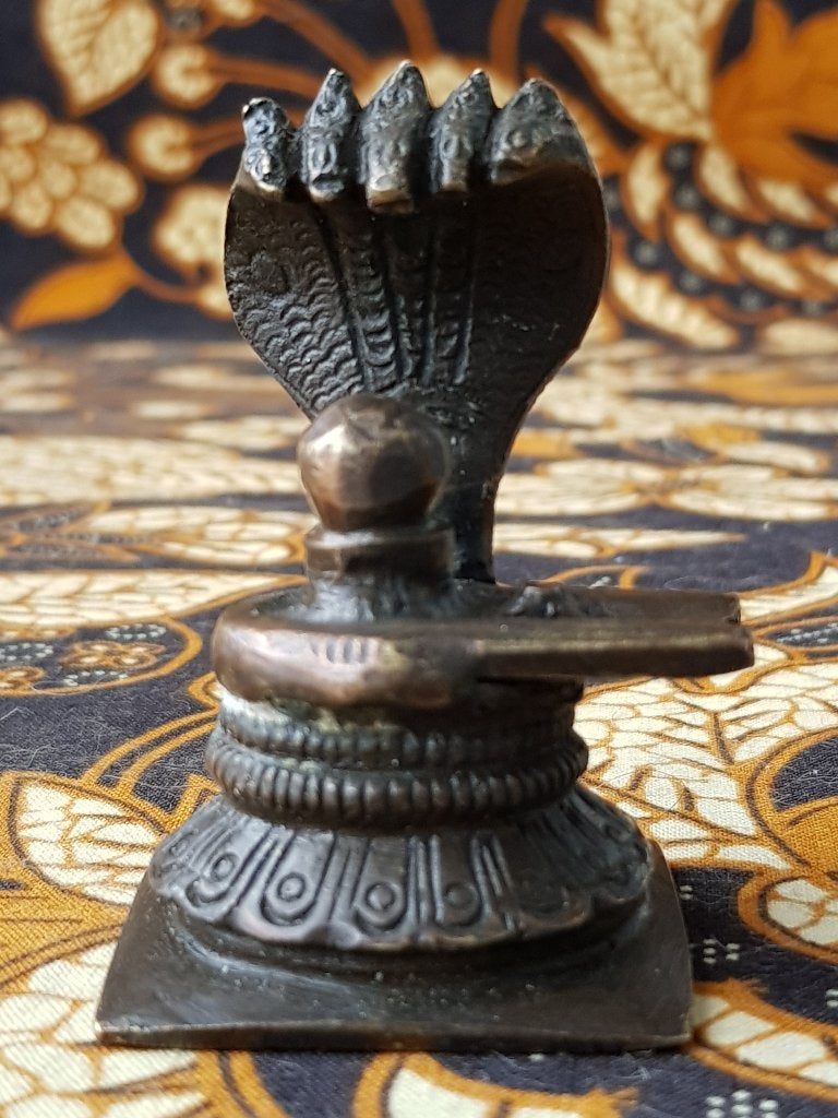 Antiek ceremonieel beeldje uit India van Naga brons 6,5 cm.
