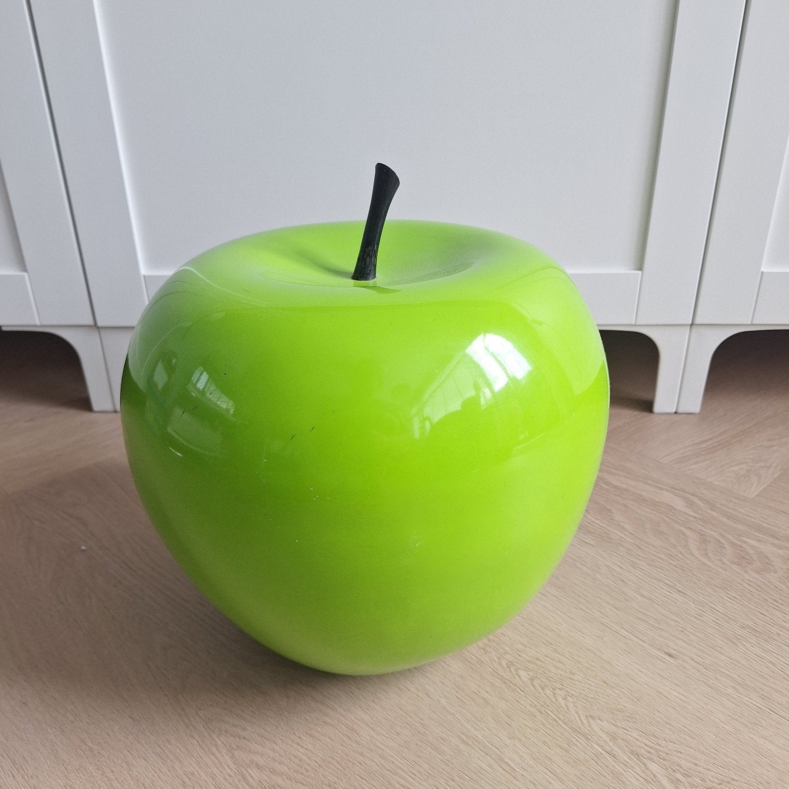 Grote groene design appel, Antiek en Kunst, Kunst | Designobjecten, Ophalen of Verzenden, 30 cm, Object, Groen