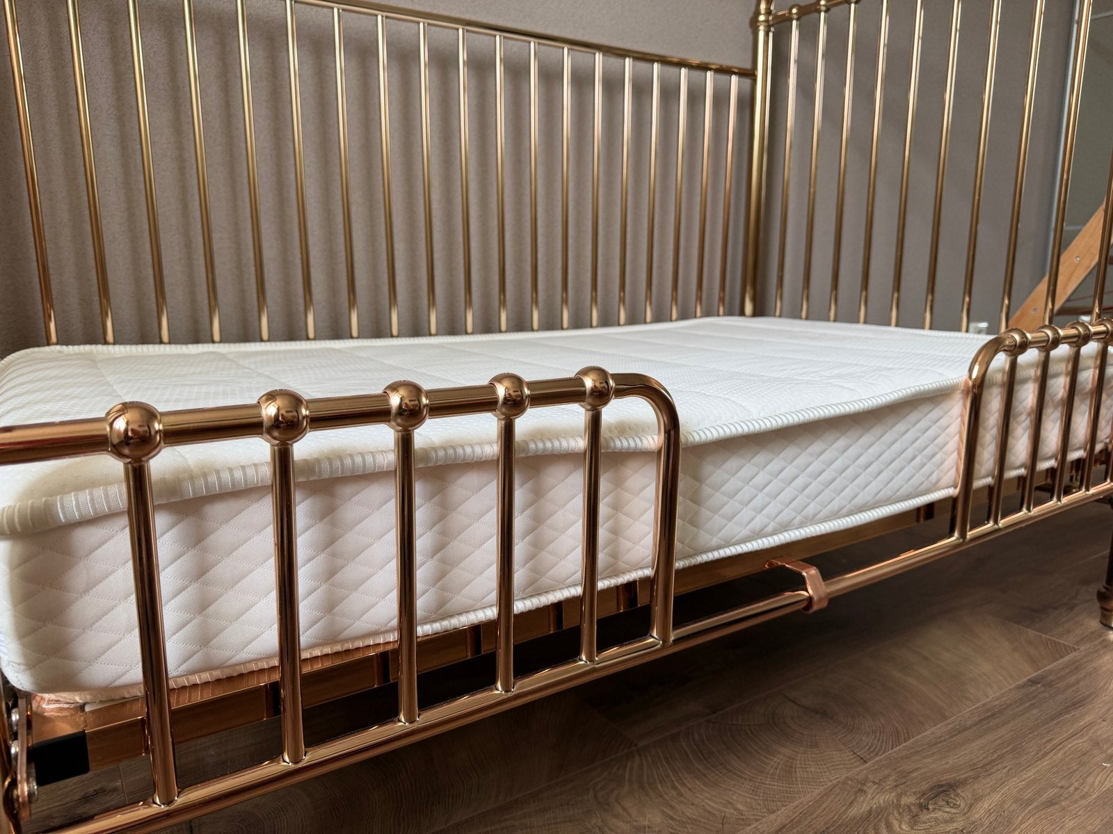Uniek ledikantje/peuterbed Incy Interiors Ellie Rose Cot, 70 tot 85 cm, Zo goed als nieuw, Minder dan 140 cm, Ophalen